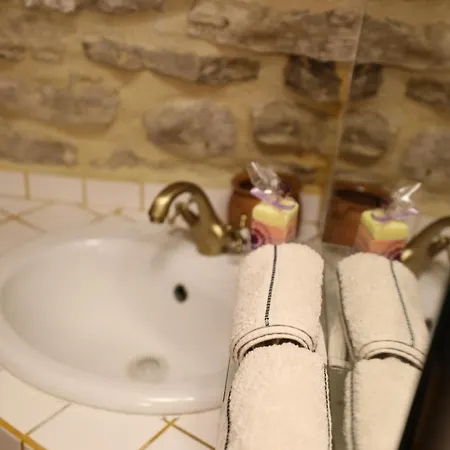La Pomponnette In Uzès * Arpaillargues-et-Aureillac